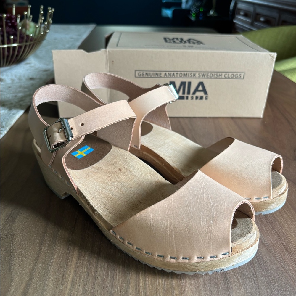 Clogs